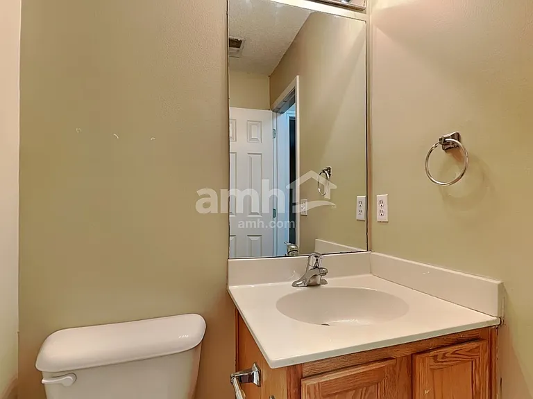 183 Stoney Xing — Photo 12