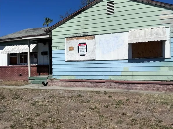 560 W Cornell Dr, Rialto, CA 92376