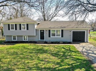 4823 Berry Rd, Kansas City, KS 66106