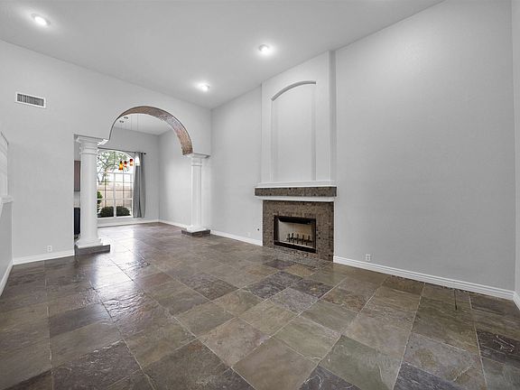 5th image of 15419 N 13th Ave