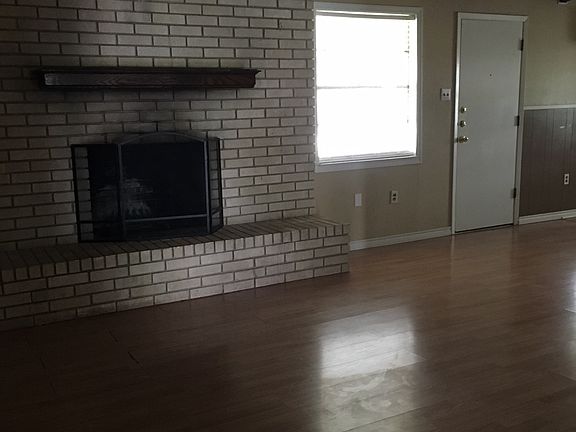 3rd image of 2114 Miles St