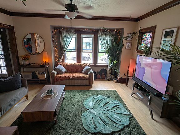 3rd image of 3147 N Pierce St