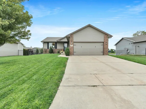 1925 N Bellick Ct, Wichita, KS 67235