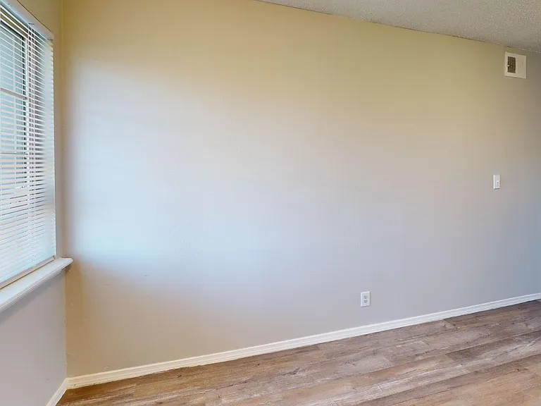 Autumn Ridge Apartments — Photo 14