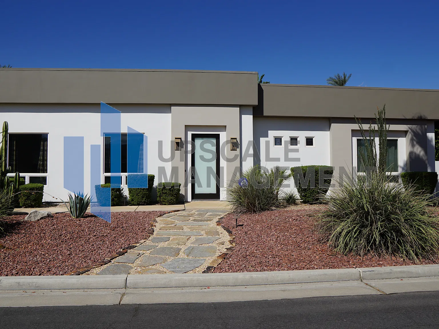 4 bed, 2873 sqft, $4,995 — Photo 3