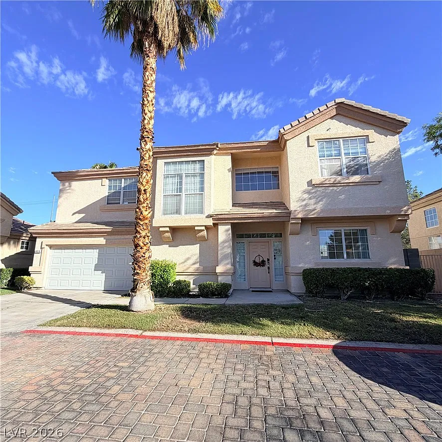 3 bed, 2.5 bath, 1619 sqft, $1,999 — Photo 2