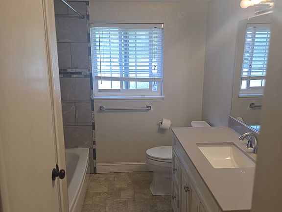 5th image of 155 Nina Ave