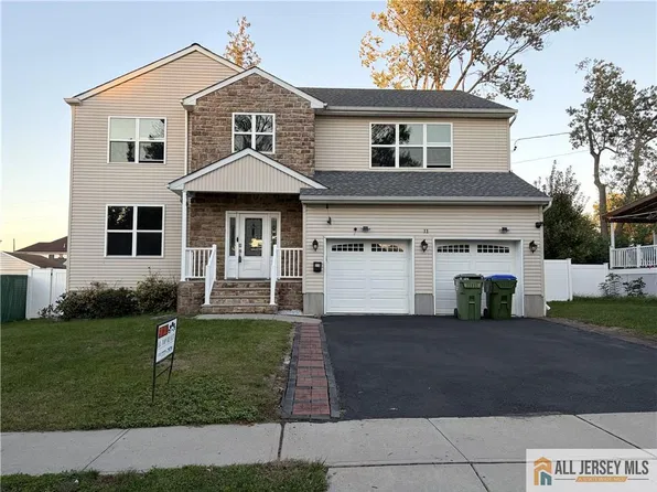 11 Andre Ave, Edison, NJ 08817