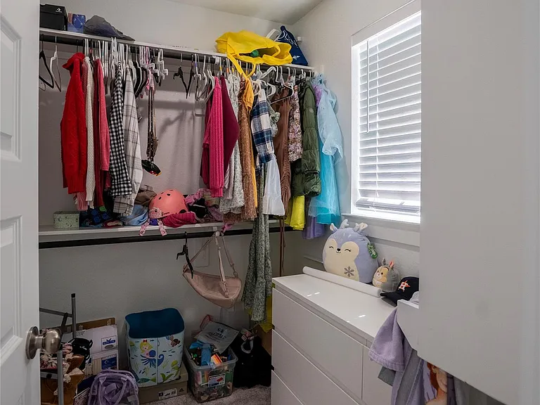21802 Blue Daisy Ct — Photo 35