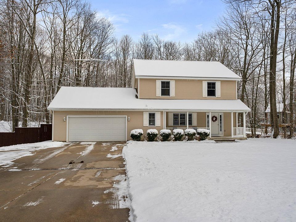 1st image of 15036 Oakwood Dr