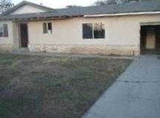 1006 Arno Rd, Dinuba, CA 93618