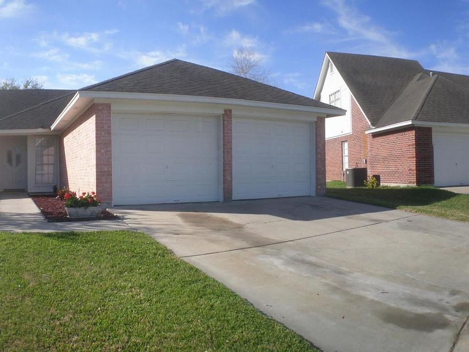 1st image of 106 Sunrise Ct