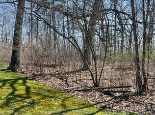 500 E Wildwood Ave, Cedar Lake, IN