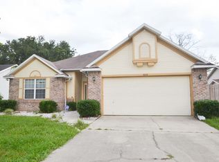 8832 S Mountain Lake Dr, Jacksonville, FL 32221