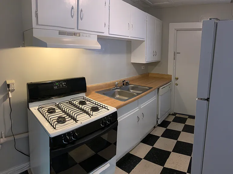 1662 Valley Ave — Photo 22