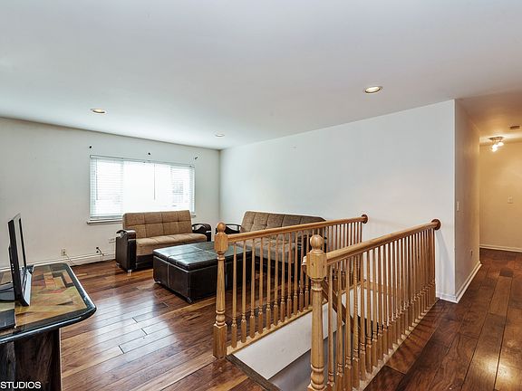 2nd image of 8667 W Foster Ave Unit 1B
