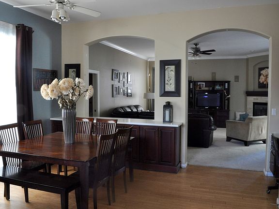 Dining Area in Kitchen