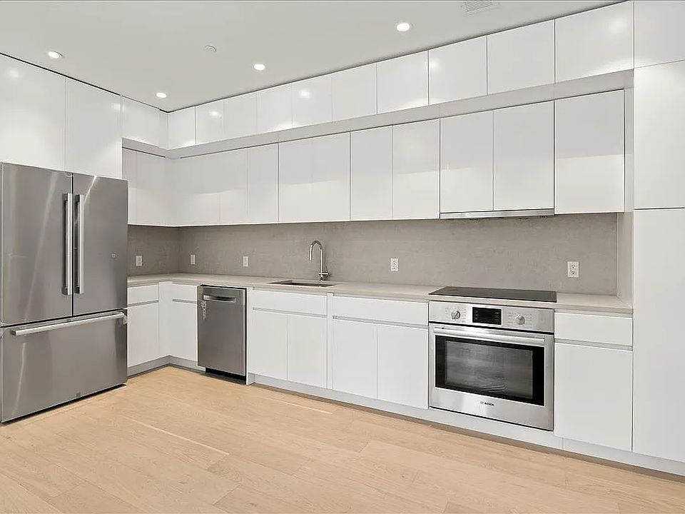 1st image of 112 Fleet Pl APT 1A