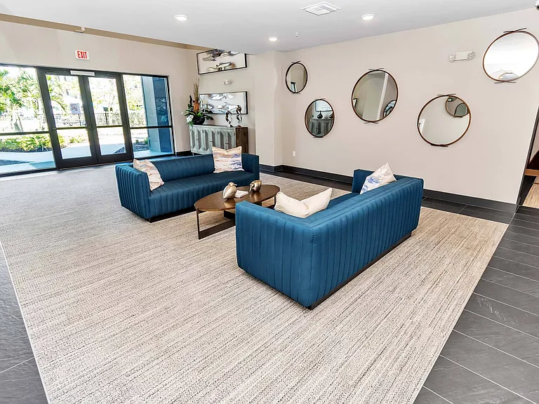 AVLI AT CROSSTOWN CENTER APARTMENTS — Photo 12