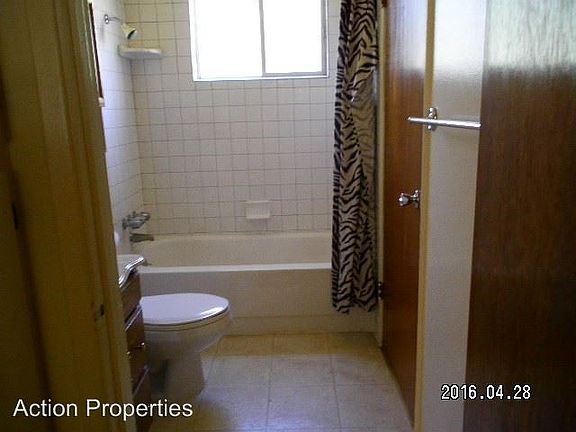 4th image of 6549 Lindberg Ave
