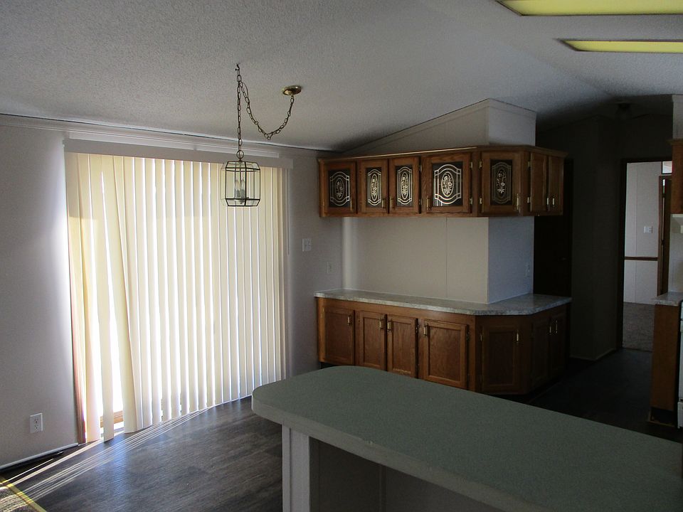 2nd image of 38941 Brooks