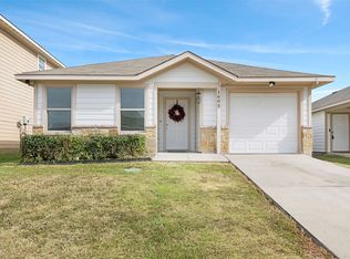 1605 Village Park Trl, Burleson, TX 76028