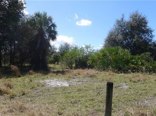 23160 N River Rd, Alva, FL 33920