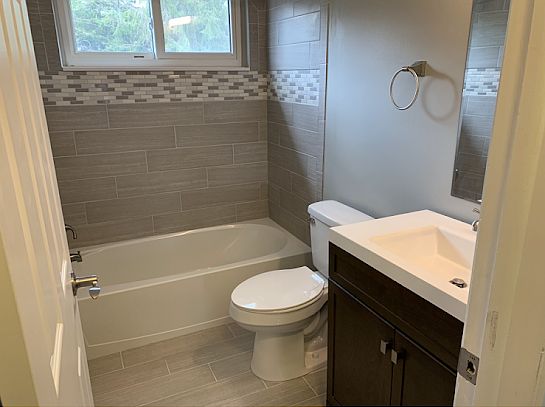 3rd image of 101 N Holcomb Rd #11556785