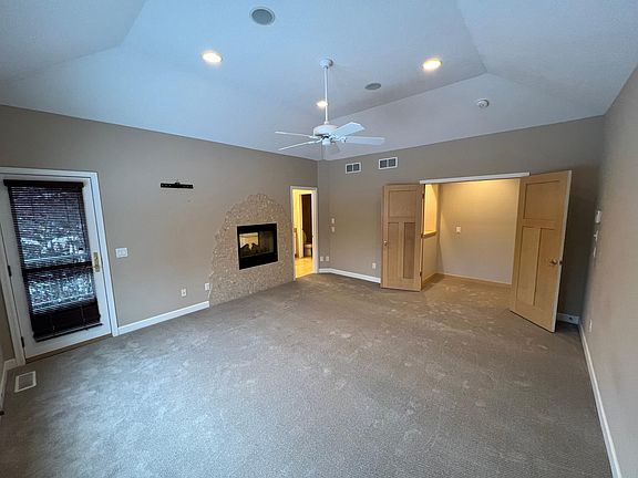 2nd image of 10767 Bentwater Ln