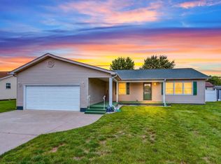 216 Westwood Dr, Circleville, OH 43113