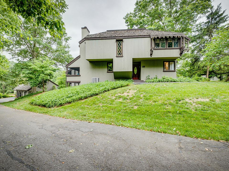 1st image of 28 Pulpit Ln #0
