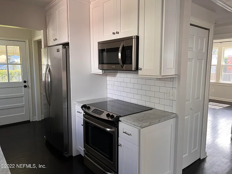 4743 Kerle St — Photo 12