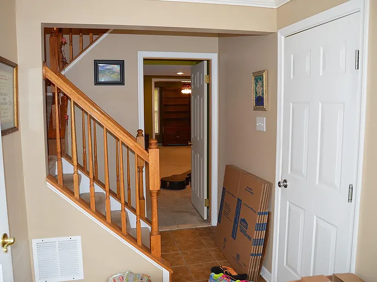 Terrace Dr — Photo 6