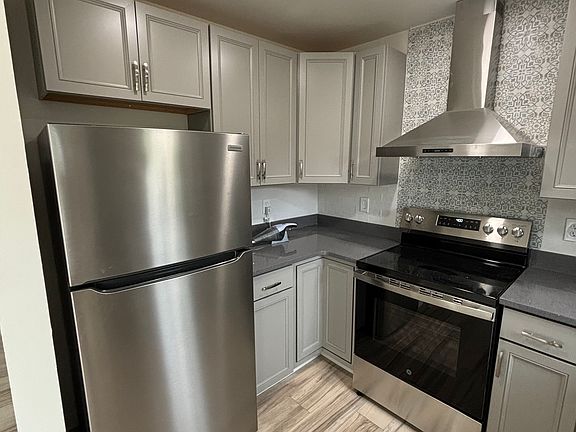 3rd image of 5288 Brandy Oaks Ln