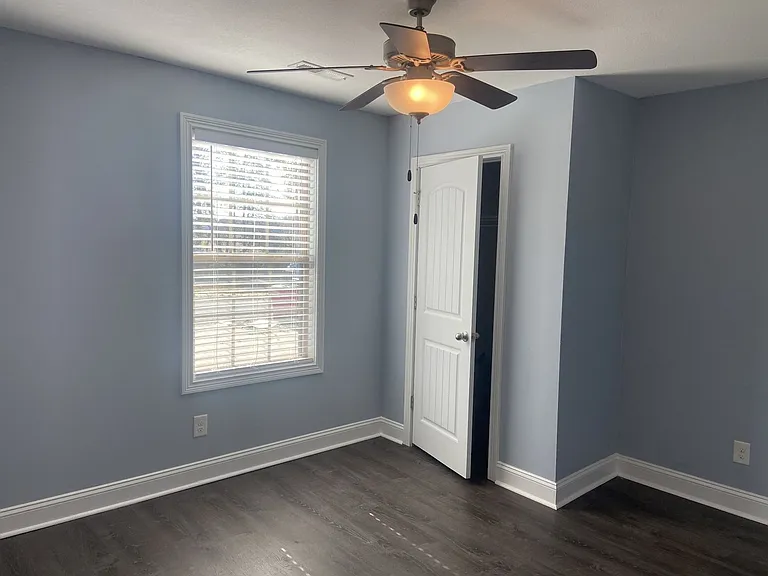737 Inver Ln — Photo 3
