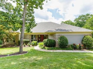 715 River Hills Dr, Fenton, MO