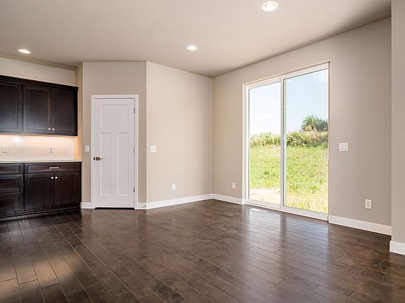 5th image of 5265 N Peninsula Way