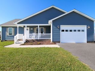 405 11th St, Grottoes, VA 24441