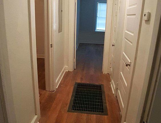 5_2412_10th_hallway_03172025