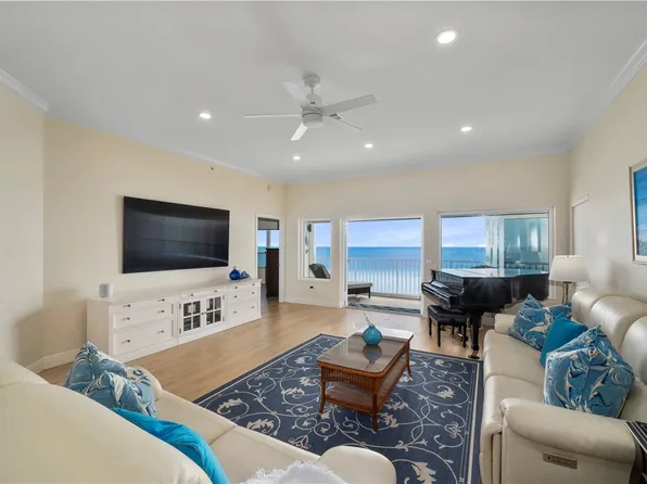 8810 S Sea Oaks Way APT 406, Vero Beach, FL 32963