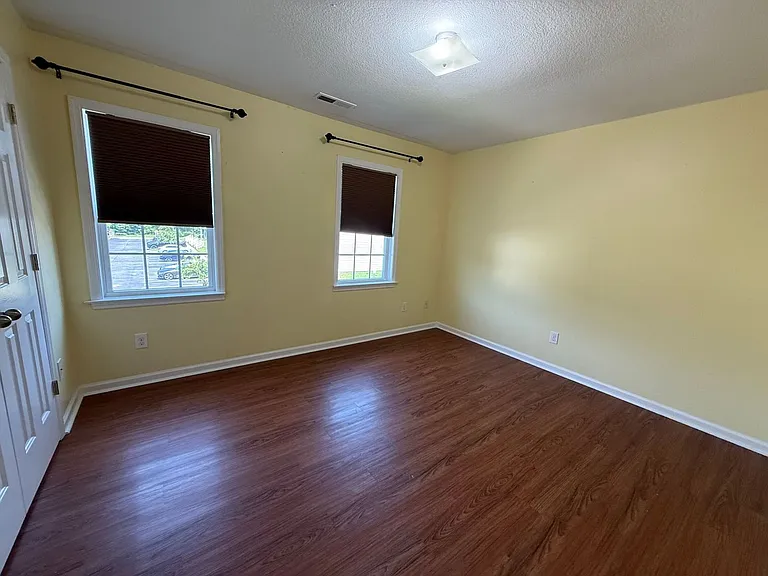 27 E Doris Ave #309 — Photo 9