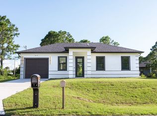 832 Carpenter St E, Lehigh Acres, FL 33974