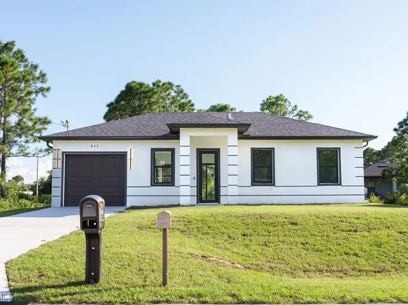 832 Carpenter St E, Lehigh Acres, FL 33974