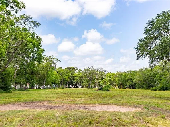 33719 Blue Marlin Dr, Richwood, TX 77515