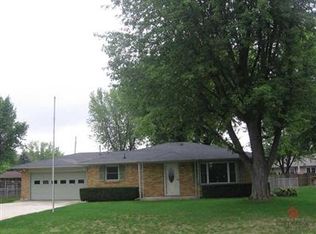 610 Fall Creek Dr, Anderson, IN 46013