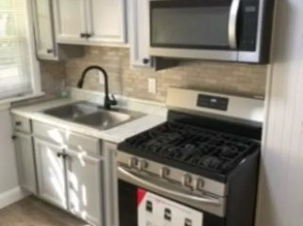 2816 Wooster Rd, Rocky River, OH 44116