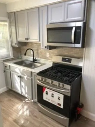 2816 Wooster Rd Photo 1