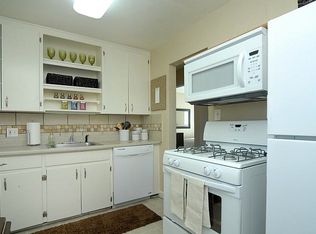 1424 Clinton St, Aurora, CO 80010