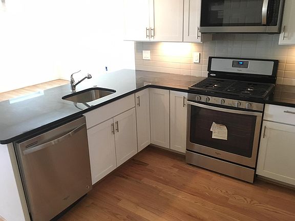 Brand-new stainless steel appliances. Gas stove.
