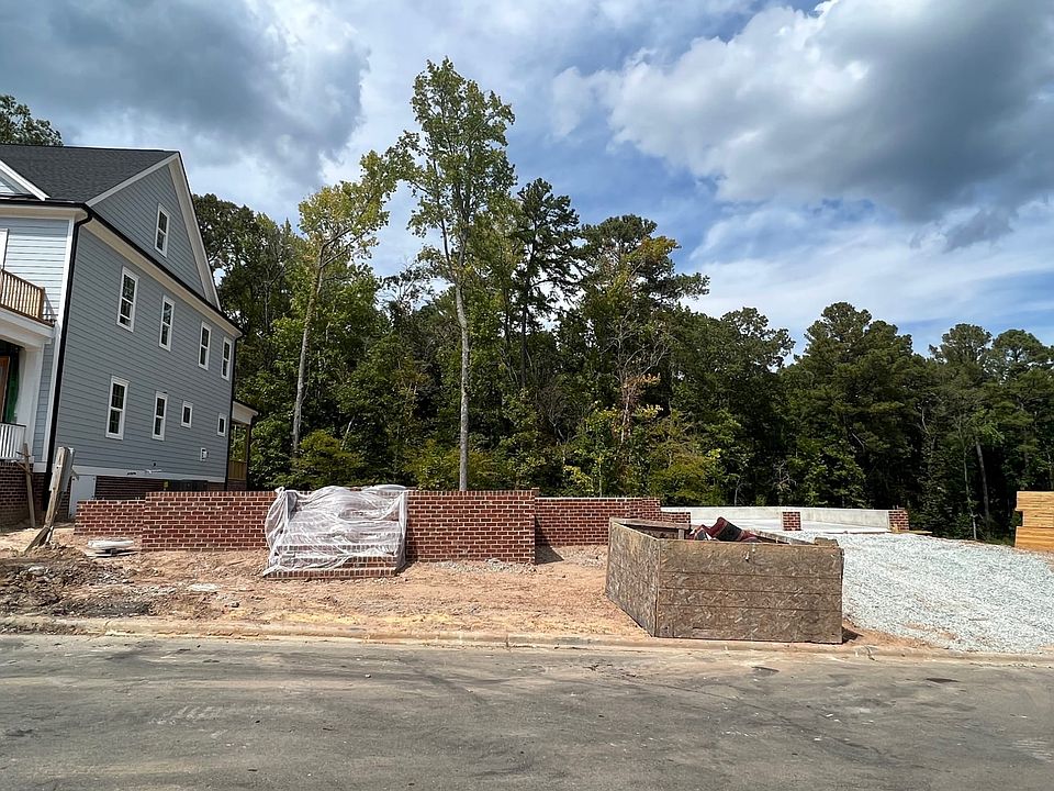 2nd image of 1022 Bradburn Dr